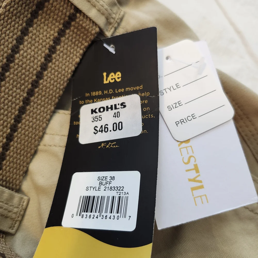 Lee Men's Beige Cargo Shorts